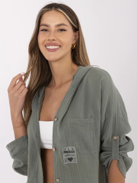 Koszula khaki z kapturem i guzikami – styl casual Koszula khaki z kapturem i guzikami – styl casual