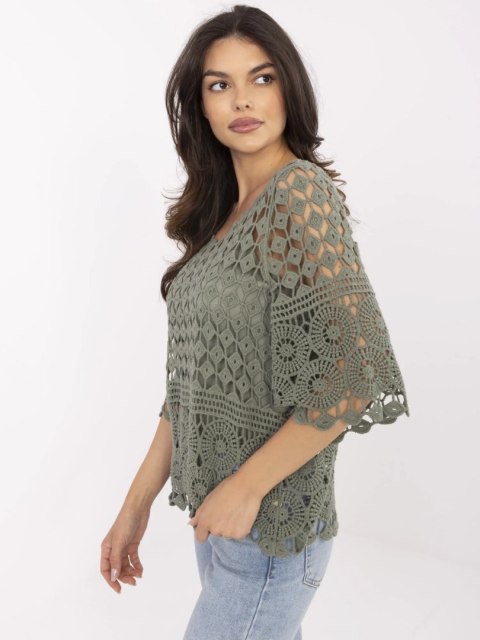 Khaki ażurowa bluzka boho z rękawem 3/4 i topem – Stylowy Wieszak Khaki ażurowa bluzka boho z rękawem 3/4 i topem – Stylowy Wieszak
