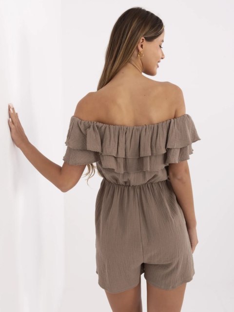 Letni look z naturalnej bawełny – kombinezon hiszpanka w kolorze taupe Letni look z naturalnej bawełny – kombinezon hiszpanka w kolorze taupe
