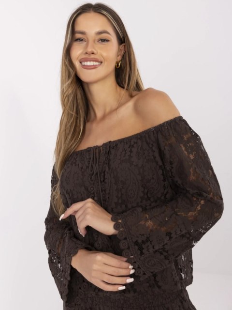 Bluzka damska boho z koronki w kolorze ciemnobrązowym, fason hiszpanka Bluzka damska boho z koronki w kolorze ciemnobrązowym, fason hiszpanka
