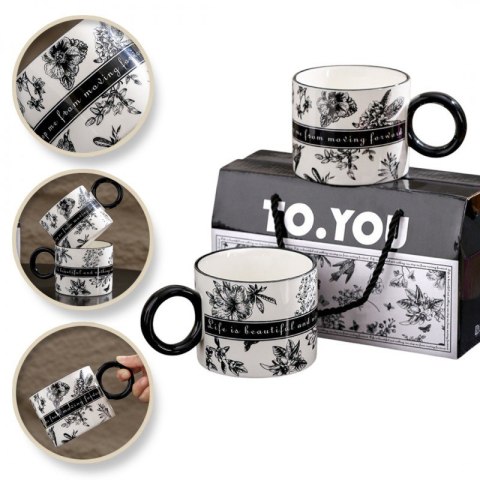 Zestaw dwóch czarno-białych kubków ceramicznych TO YOU 310 ml w ozdobnym pudełku Zestaw dwóch czarno-białych kubków ceramicznych TO YOU 310 ml w ozdobnym pudełku