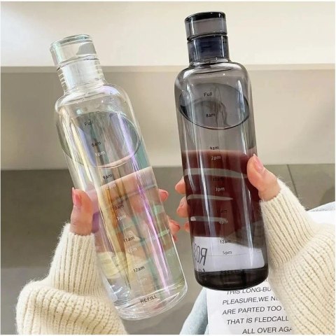 Butelka na wodę Bidon DESIGN zakręcany 750 ML BD33CZ Butelka na wodę Bidon DESIGN zakręcany 750 ML BD33CZ