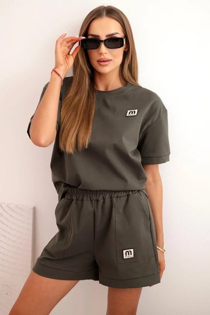 Komplet Damski Punto Khaki – Bluzka z Krótkim Rękawem i Szorty | Stylowy Wieszak