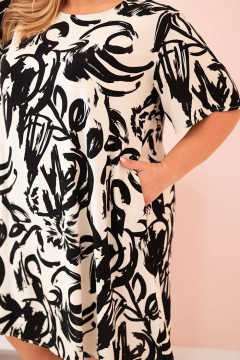 Sukienka damska Plus Size z wiskozy z abstrakcyjnym wzorem czarna Sukienka damska Plus Size z wiskozy z abstrakcyjnym wzorem czarna