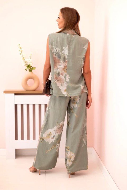 KomKomplet damski z wiskozy w kwiaty khaki – kamizelka + spodnie | Stylowy Wieszak KomKomplet damski z wiskozy w kwiaty khaki – kamizelka + spodnie | Stylowy Wieszak