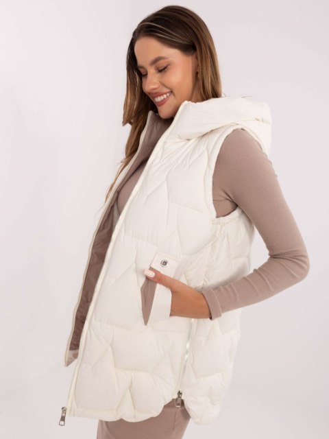 Kamizelka MBM-KZ-2516.96 ecru 2XL Kamizelka MBM-KZ-2516.96 ecru 2XL