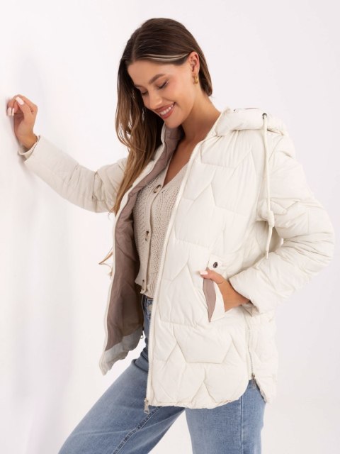 Kurtka MBM-KR-2519.21 ecru XL Kurtka MBM-KR-2519.21 ecru XL
