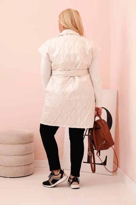 Kamizelka damska Plus Size pikowana z paskiem i kołnierzem jasny beżowy Kamizelka damska Plus Size pikowana z paskiem i kołnierzem jasny beżowy