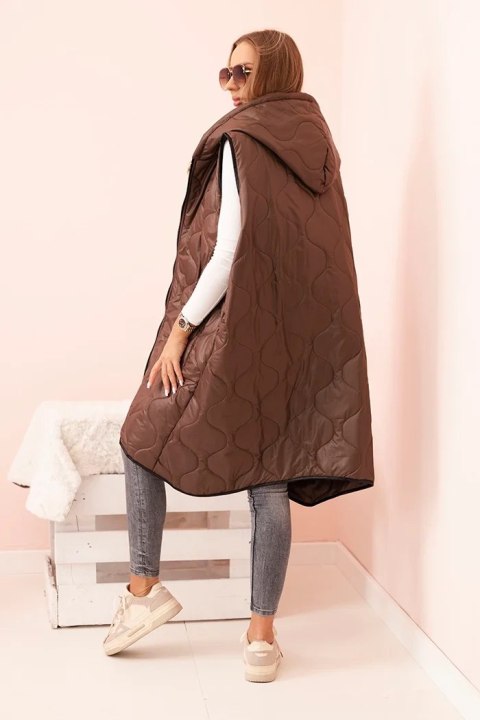Kamizelka damska pikowana Plus Size z kapturem zapinana na zamek brązowa Kamizelka damska pikowana Plus Size z kapturem zapinana na zamek brązowa