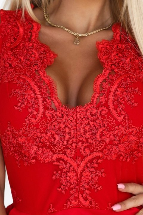 200-11 CHARLOTTE ekskluzywna rozkloszowana sukienka z koronkowym dekoltem - kolor czerwony - XS
