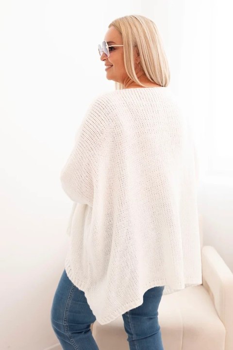 Stylowy sweter oversize ecru dla kobiet Plus Size – komfortowy i ponadczasowy. Stylowy sweter oversize ecru dla kobiet Plus Size – komfortowy i ponadczasowy.