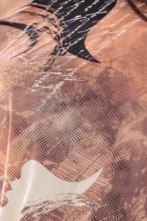 13-168 Sukienka sportowa z kieszeniami i wiązaniem - miedziany wzór z napisami - XXL