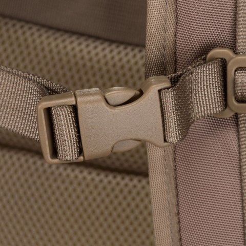 Beżowy plecak podróżny wykonany z cordury z portem USB - Peterson