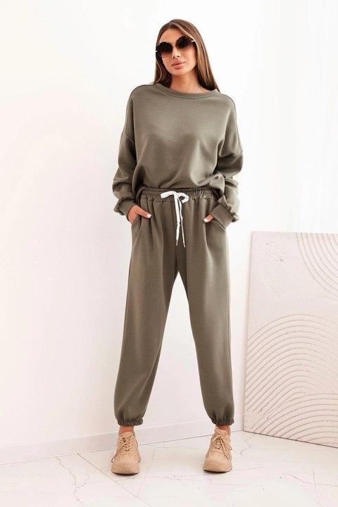 Stylowy komplet damski w kolorze khaki z włoskiej produkcji