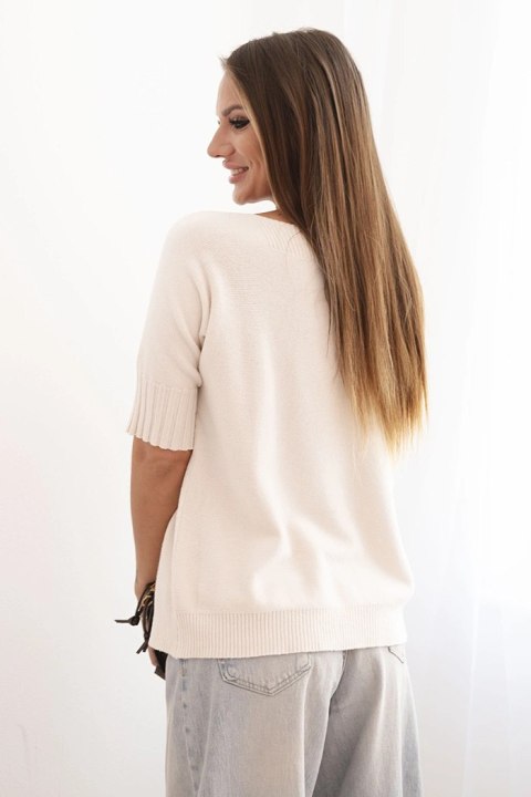 Beżowy sweter damski z krótkim rękawem – oversize, włoska produkcja
