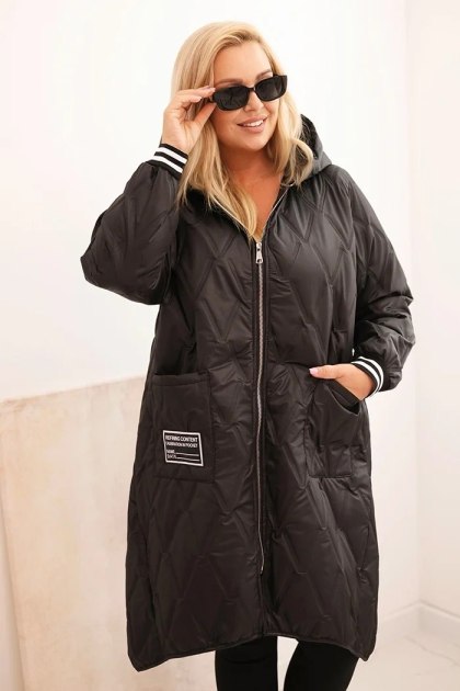 Kurtka damska Plus Size pikowana z kapturem i sportowymi mankietami czarna – Stylowy Wieszak