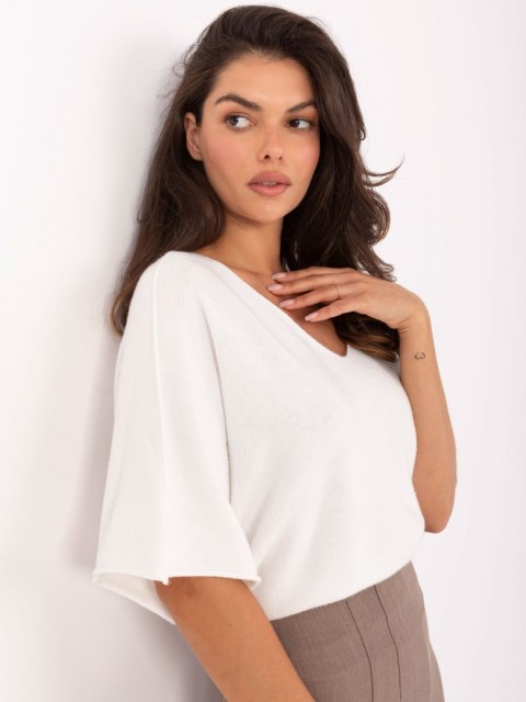 Sweter IT-SW-2202.52 biały
