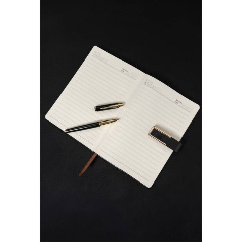 Elegancki zestaw prezentowy: czarny notes A5 i długopis z czarnym wkładem - Peterson
