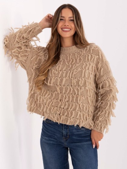 Beżowy damski sweter oversize boho z frędzlami RUE PARIS – Stylowy Wieszak