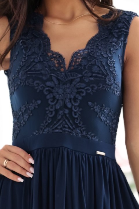 215-6 LEA długa elegancka suknia maxi z koronkową górą i rozcięciem na nodze - granatowa - XL