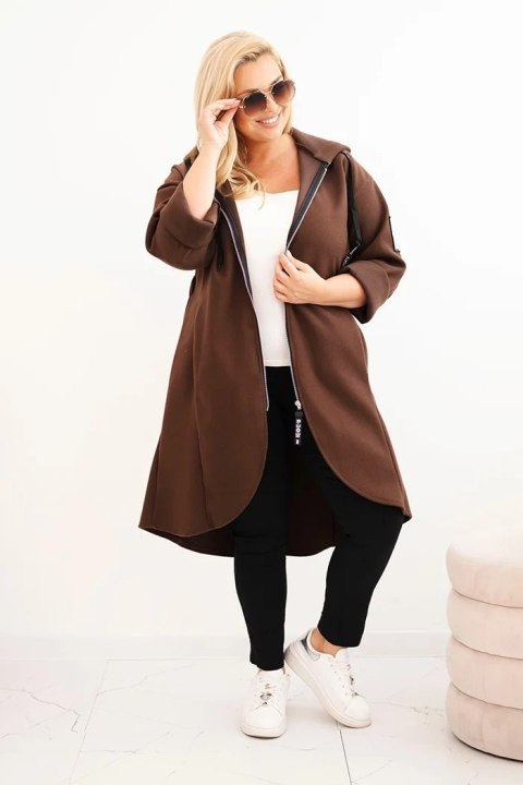 Płaszcz damski plus size brązowy rozpinany z naszywkami na rękawie