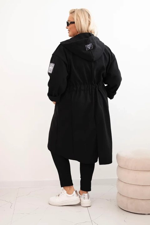 Elegancki płaszcz damski oversize czarny z miękkiego materiału zamszowego