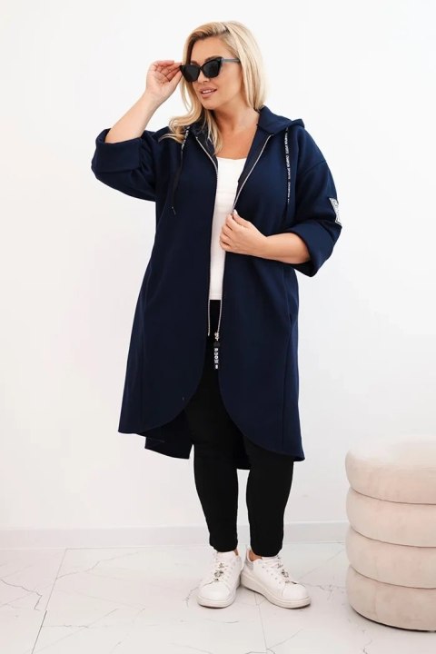 Granatowy płaszcz damski plus size rozpinany na zamek z naszywkami