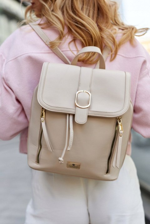 Stylowy plecak damski ze skóry ekologicznej - Peterson