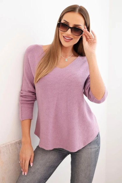Sweter damski fioletowy z wiskozą i dekoltem w serek – Stylowy Wieszak