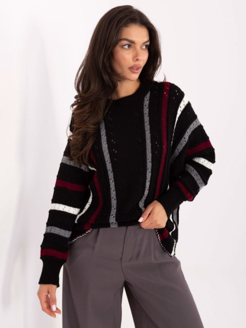 Sweter damski oversize czarny z ażurowym wzorem – JELISJELIS