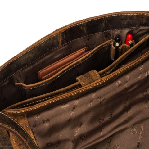 Skórzana listonoszka męska w brązowym kolorze zawieszona na regulowanym pasku - Peterson