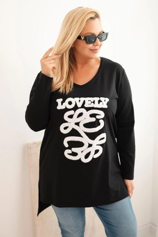 Bluzka damska Plus Size bawełniana z napisem i dekoltem V czarna