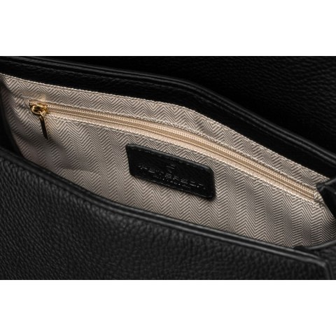 Klasyczna listonoszka damska ze skóry ekologicznej w czarnym kolorze - Peterson