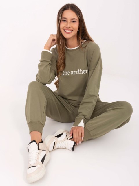 Komplet RV-KMPL-A883.68 khaki