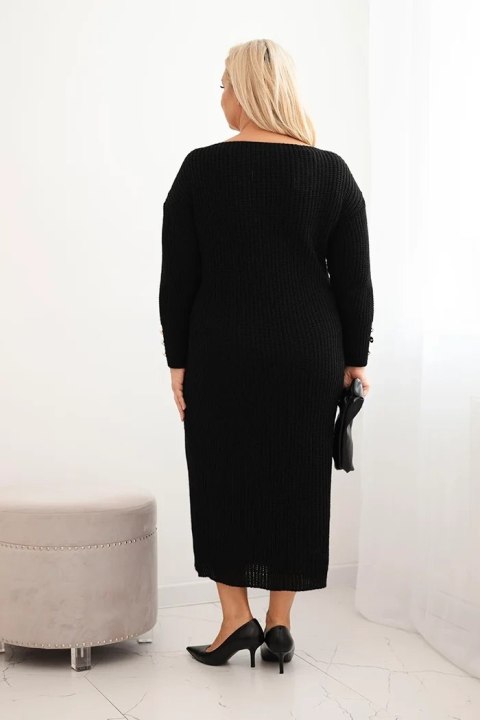 Czarna sukienka swetrowa Plus Size o prążkowanej strukturze – Stylowy Wieszak