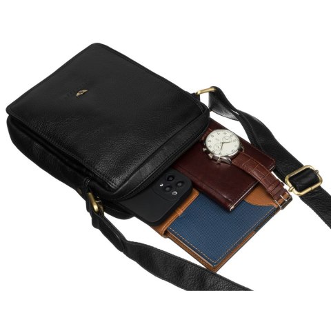 Czarna listonoszka męska ze skóry naturalnej ze złotymi okuciami - Peterson