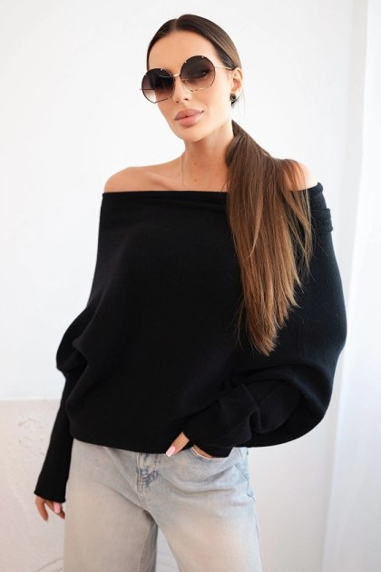 Sweter damski czarny oversize z wiskozą typu nietoperz – asymetryczny, włoski