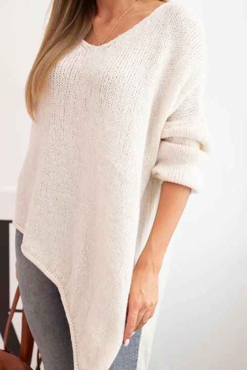 Sweter damski wełniany asymetryczny Plus Size z dekoltem V – jasny beżowy, włoska produkcja