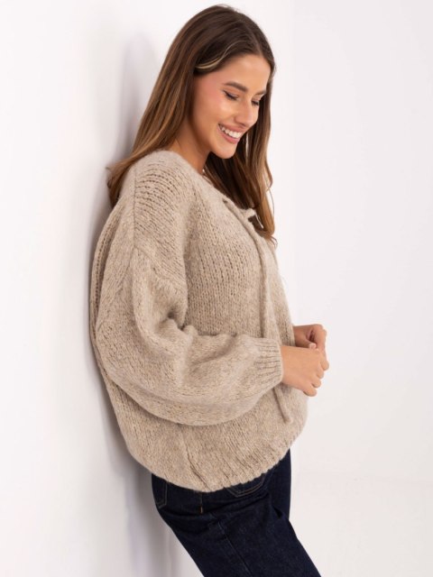 Stylowy sweter damski Italy Moda w odcieniu beżu