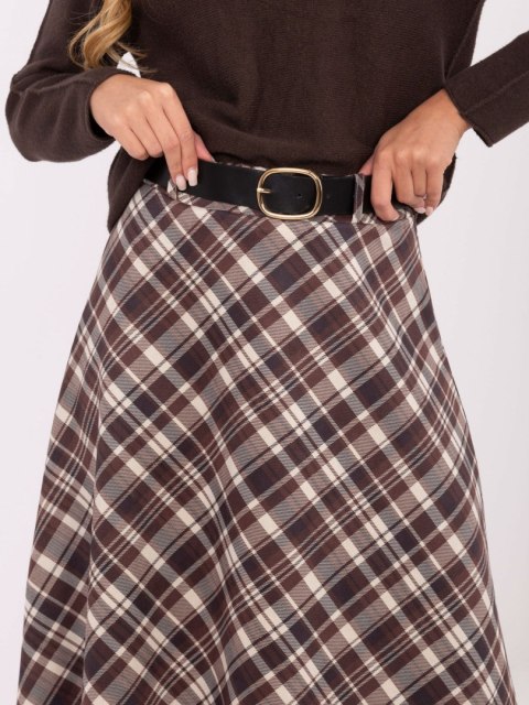 rozkloszowana spódnica z paskiem