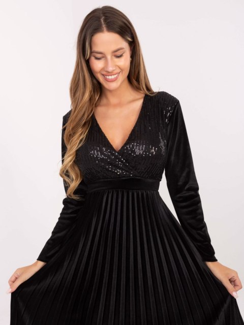 elegancka sukienka z cekinami Stylowy Wieszak