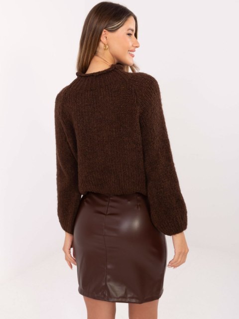 modny brązowy sweter damski