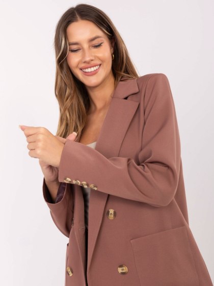 Jasnobrązowa marynarka z poduszkami na ramionach LAKERTA L/XL – Stylowy Wieszak