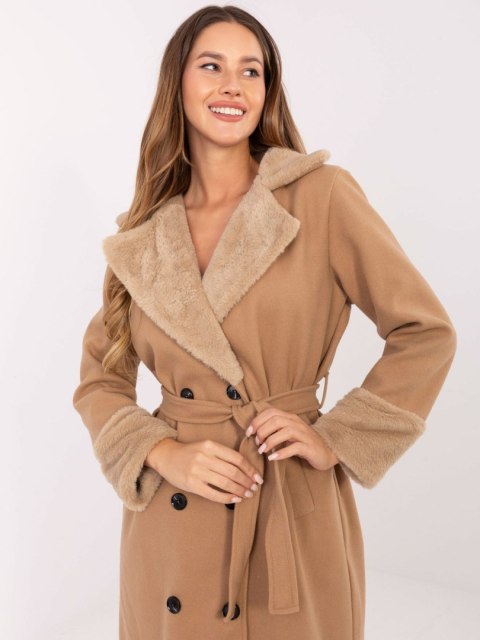 Płaszcz IT-PL-4602.01P camelowy Płaszcz IT-PL-4602.01P camelowy