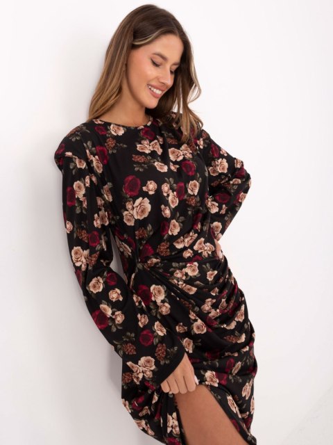 sukienka midi czarna z marszczeniem