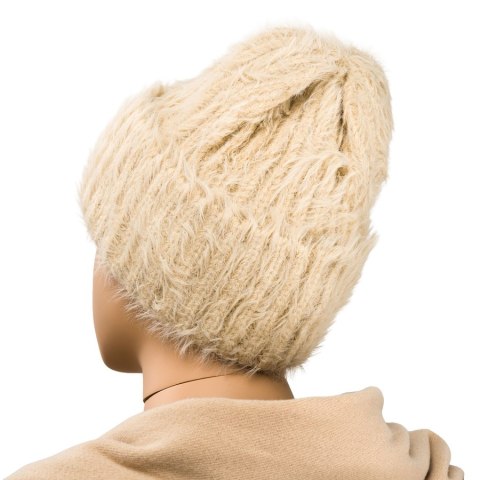 Beżowa czapka damska beanie wykonana z nylonu, pokryta fakturą imitującą futerko - Peterson