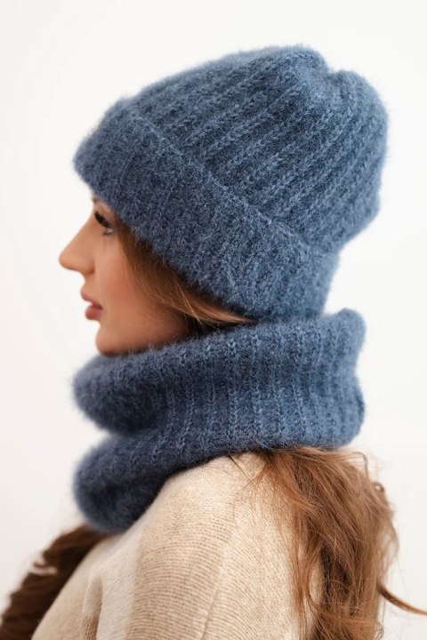 Stylowy komplet zimowy w kolorze jeansowym – Stylowy Wieszak