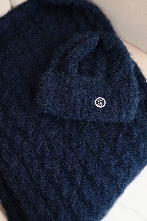 Ciepła czapka i szalik prążkowany granatowy