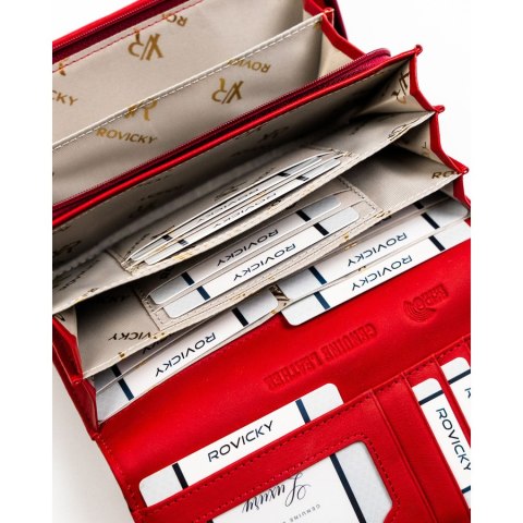 Duży, lakierowany portfel damski ze skóry naturalnej w czerwonym kolorze zamykany na zatrzask - Rovicky