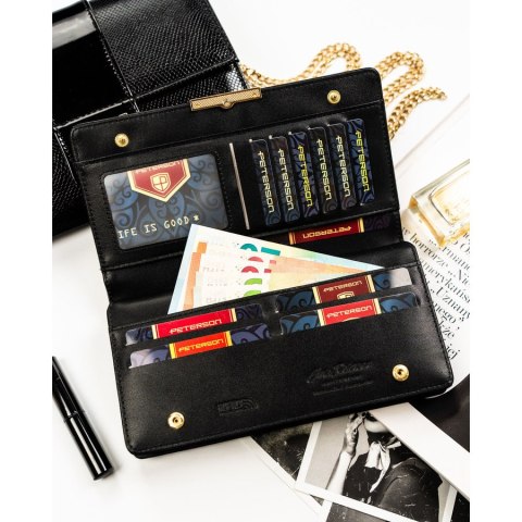 Lakierowany portfel damski ze skóry ekologicznej w czarnym kolorze zamykany na zatrzask i suwak - Peterson